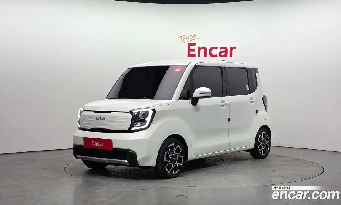 Kia Ray 2023 1.0 Автомат в Москве № 534384, фото 1