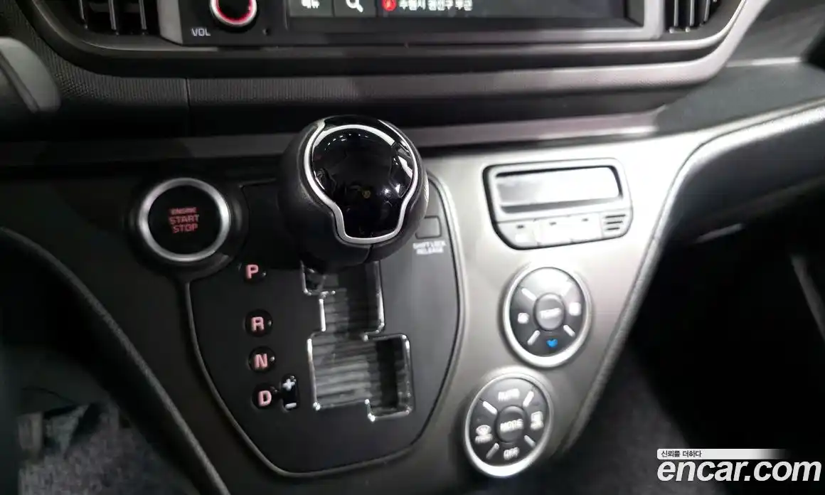 Kia Ray 2023 1.0 Автомат в Москве № 534384, фото 9