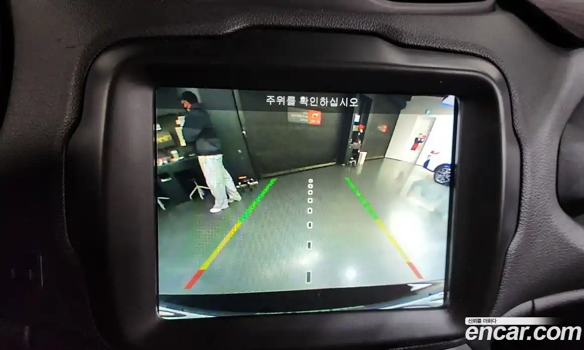 Jeep Renegade 2018 2.0 Автомат в Москве № 534782, фото 15