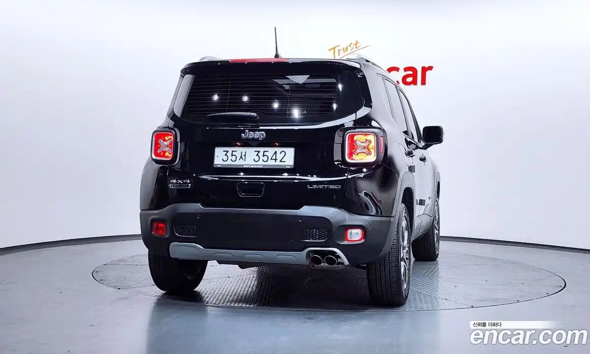 Jeep Renegade 2018 2.0 Автомат в Москве № 534782, фото 4