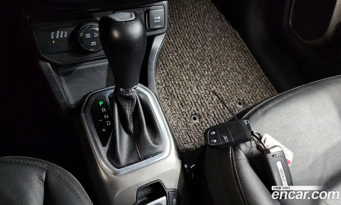 Jeep Renegade 2018 2.0 Автомат в Москве № 534782, фото 9