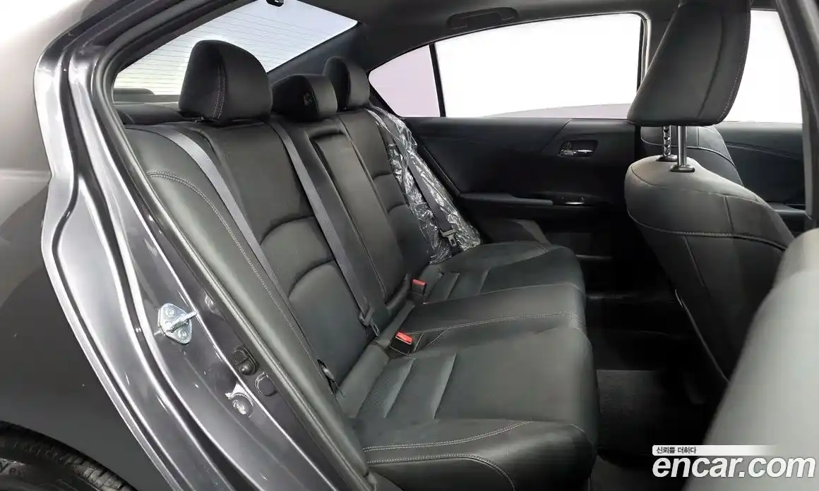 Honda Accord 2017 2.0 Автомат в Москве № 535439, фото 12