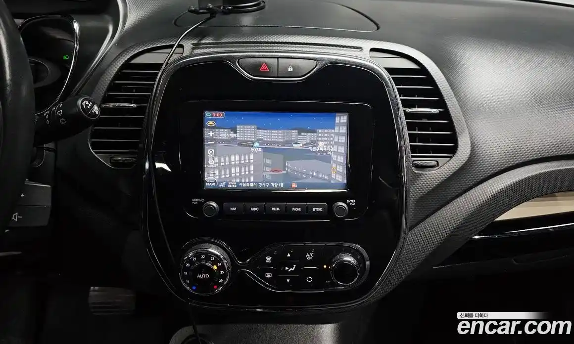 Renault QM3 2016 1.5 Автомат в Москве № 536036, фото 14