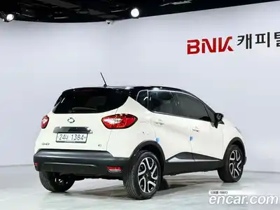 Renault QM3 2017 1.5 Автомат в Москве № 536807, миниатюра 2