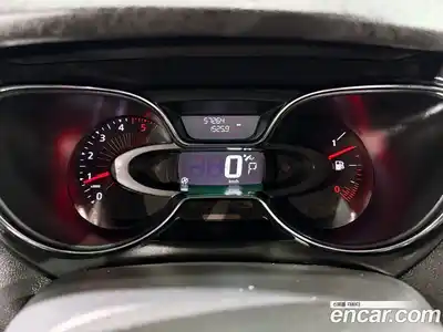 Renault QM3 2017 1.5 Автомат в Москве № 536807, миниатюра 5