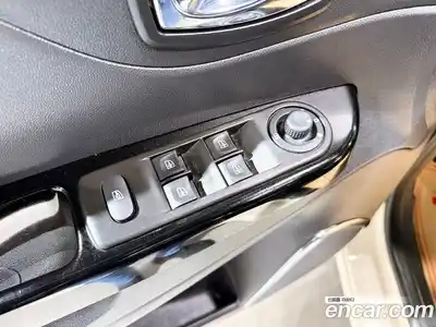 Renault QM3 2017 1.5 Автомат в Москве № 536807, миниатюра 8