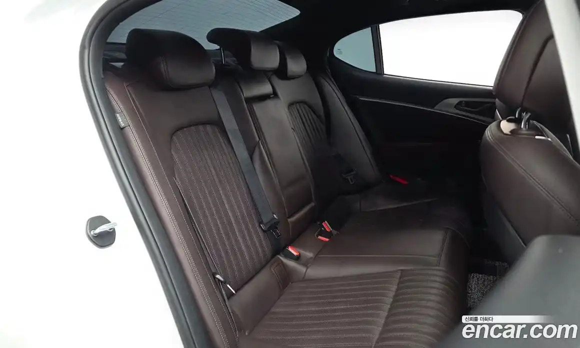 Genesis G70 2022 2.2 Автомат в Москве № 537437, фото 12