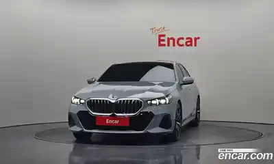 BMW 5-Series 2025 2.0 Автомат в Москве № 538385, миниатюра 3