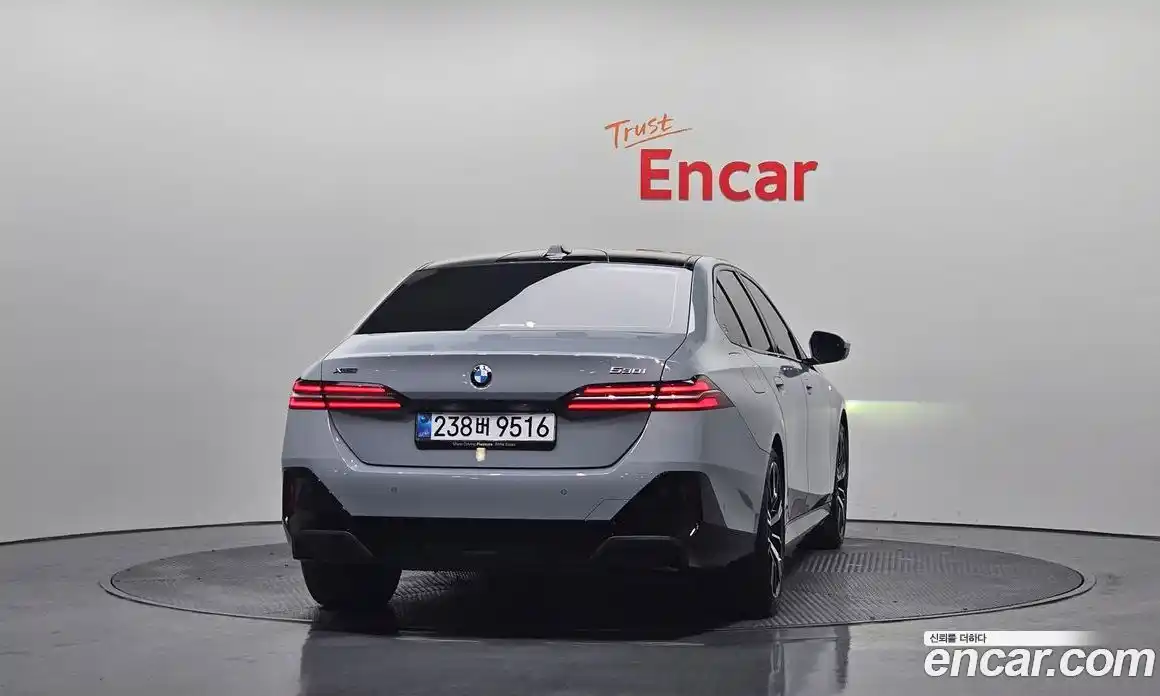 BMW 5-Series 2025 2.0 Автомат в Москве № 538385, фото 4