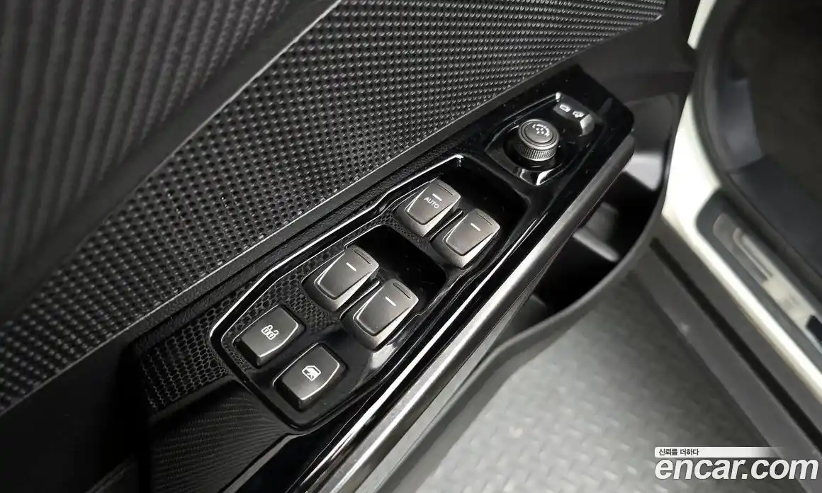 SsangYong TIBOLI 2021 1.5 Автомат в Москве № 538434, фото 17