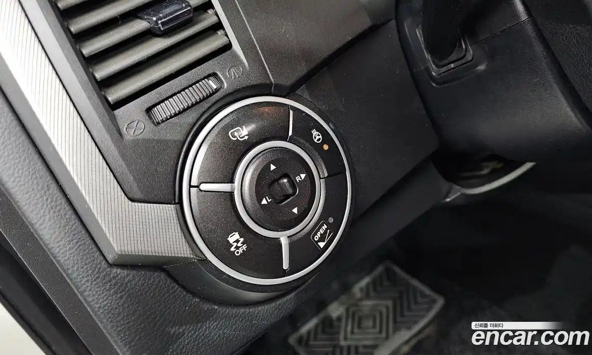 SsangYong Korando 2014 2.0 Автомат в Москве № 539134, фото 12