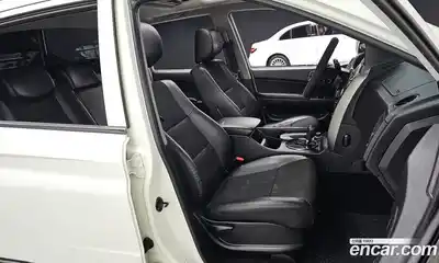 SsangYong Korando 2014 2.0 Автомат в Москве № 539134, миниатюра 10