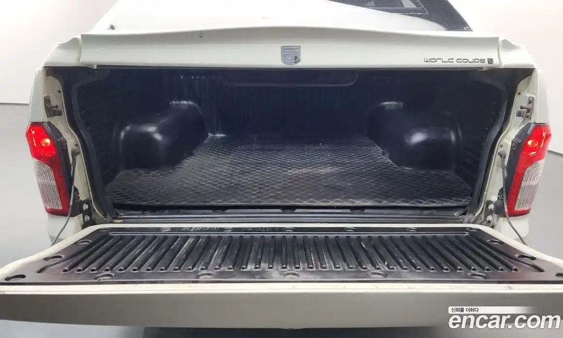 SsangYong Korando 2015 2.0 Автомат в Москве № 539376, фото 20