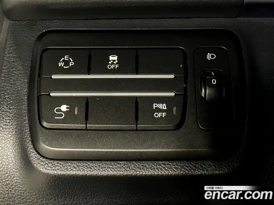 SsangYong TIBOLI 2017 1.6 Автомат в Москве № 539835, фото 10