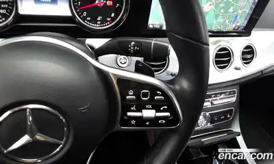 Mercedes-Benz E-Class 2020 2.0 Автомат в Москве № 542370, миниатюра 9