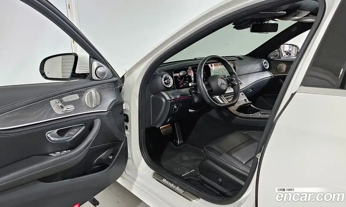 Mercedes-Benz E-Class 2022 2.0 Автомат в Москве № 542539, фото 11