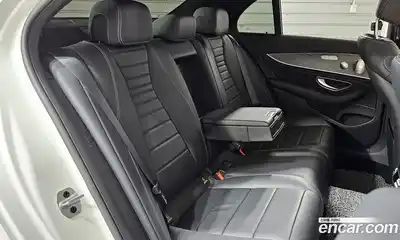 Mercedes-Benz E-Class 2022 2.0 Автомат в Москве № 542539, миниатюра 12