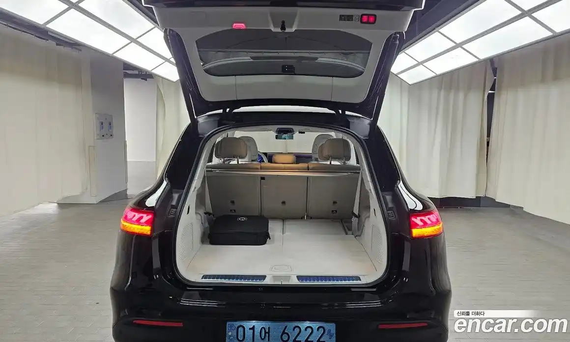 Mercedes-Benz EQS 2023 0.3 Автомат в Москве № 542649, фото 20