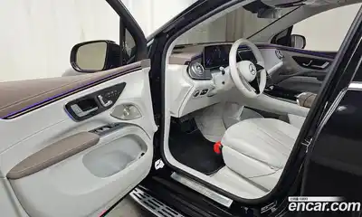 Mercedes-Benz EQS 2023 0.3 Автомат в Москве № 542649, миниатюра 10