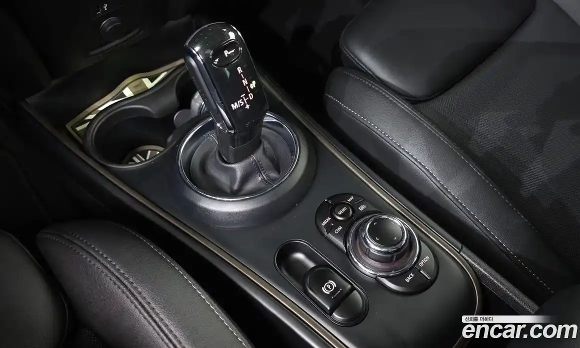 Mini Countryman 2023 1.5 Автомат в Москве № 543443, фото 9