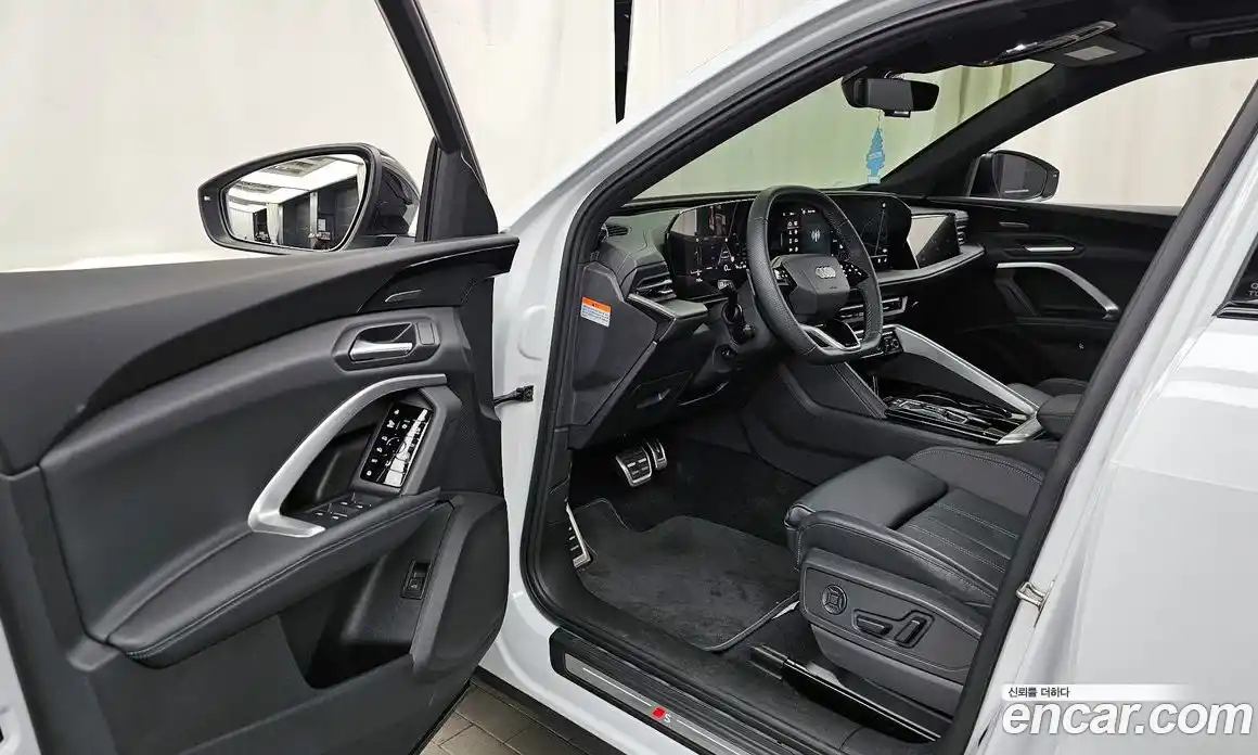 Audi Q5 2025 2.0 Автомат в Москве № 543825, фото 9