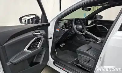 Audi Q5 2025 2.0 Автомат в Москве № 543825, миниатюра 9