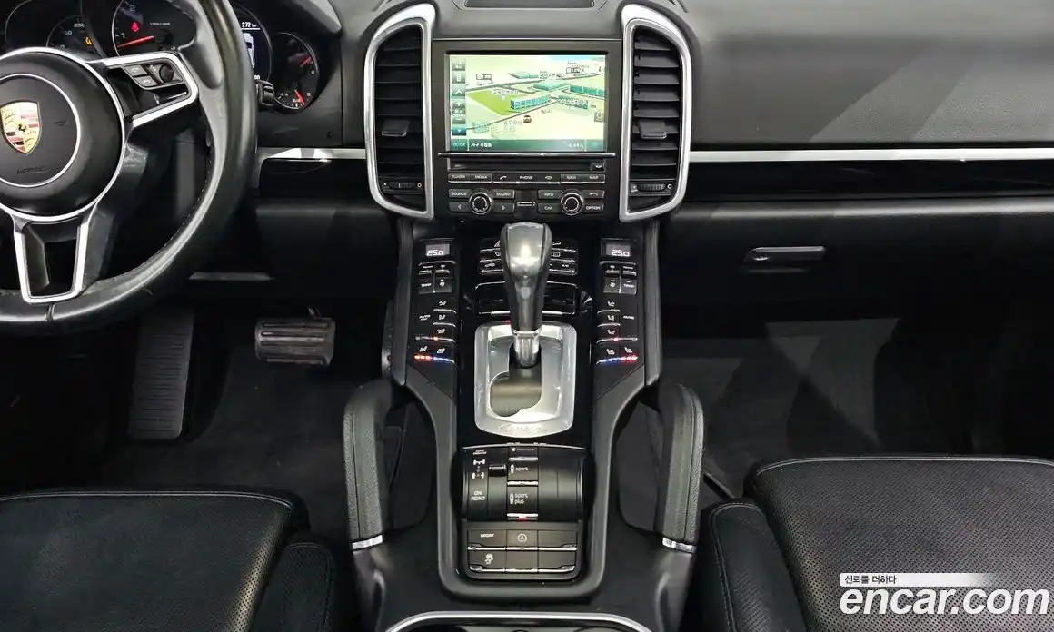 Porsche Cayenne 2016 3.0 Автомат в Москве № 545786, фото 15