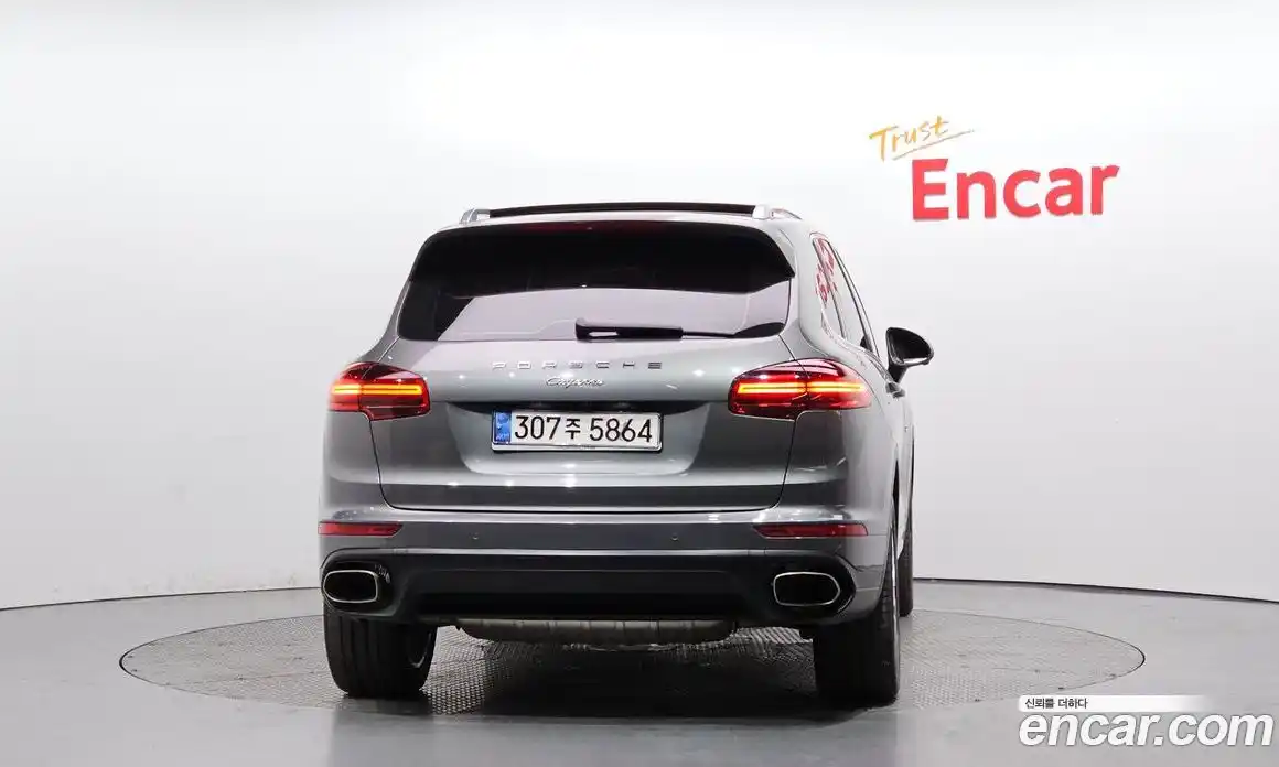 Porsche Cayenne 2016 3.0 Автомат в Москве № 545786, фото 4