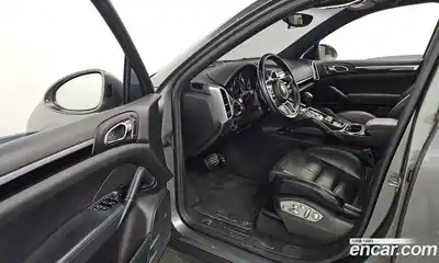 Porsche Cayenne 2016 3.0 Автомат в Москве № 545786, миниатюра 10