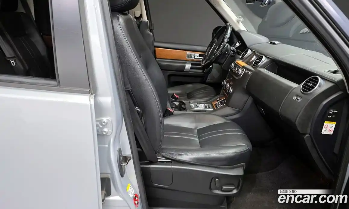 Land Rover Discovery 2015 3.0 Автомат в Москве № 546265, фото 12