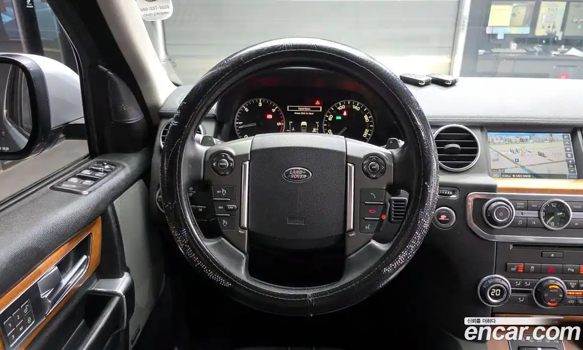 Land Rover Discovery 2015 3.0 Автомат в Москве № 546265, фото 13