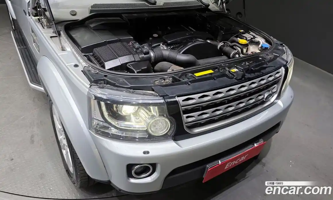 Land Rover Discovery 2015 3.0 Автомат в Москве № 546265, фото 6