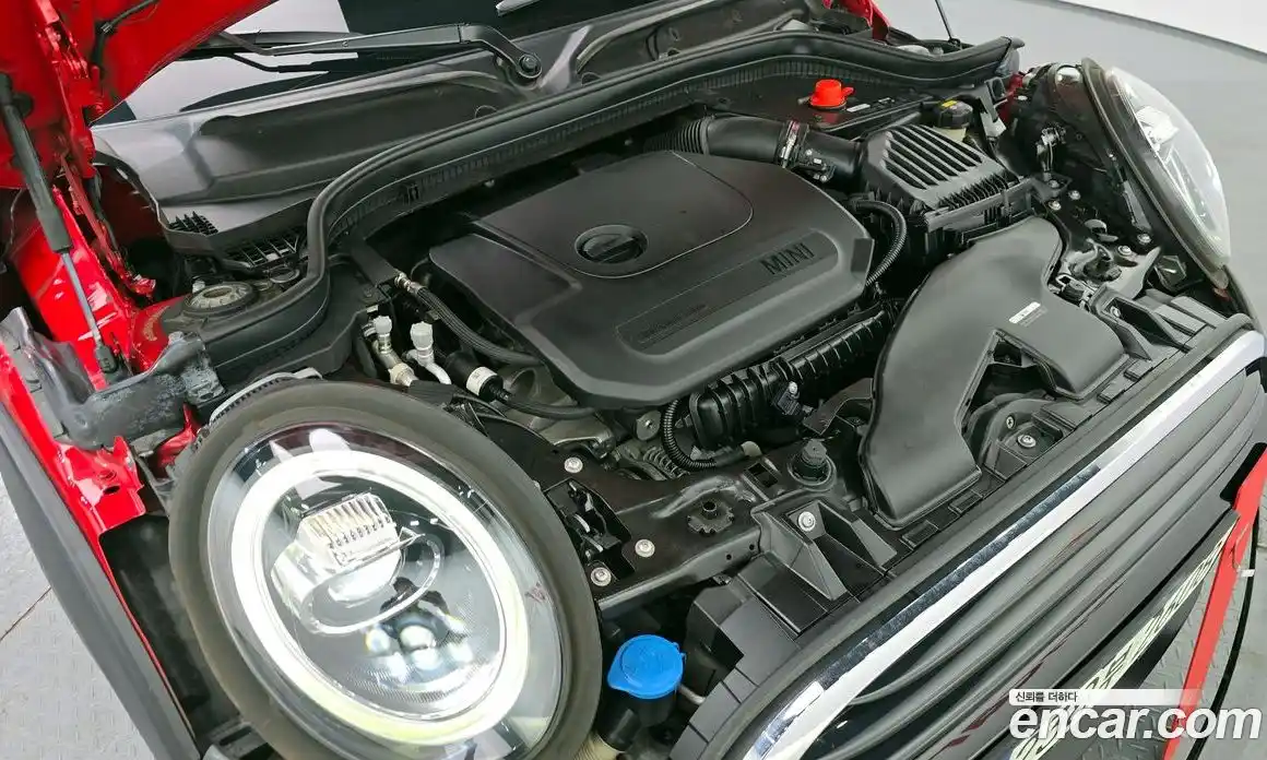 Mini Cooper 2021 1.5 Автомат в Москве № 546516, фото 6