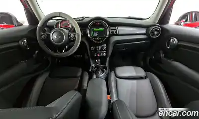 Mini Cooper 2021 1.5 Автомат в Москве № 546516, миниатюра 7