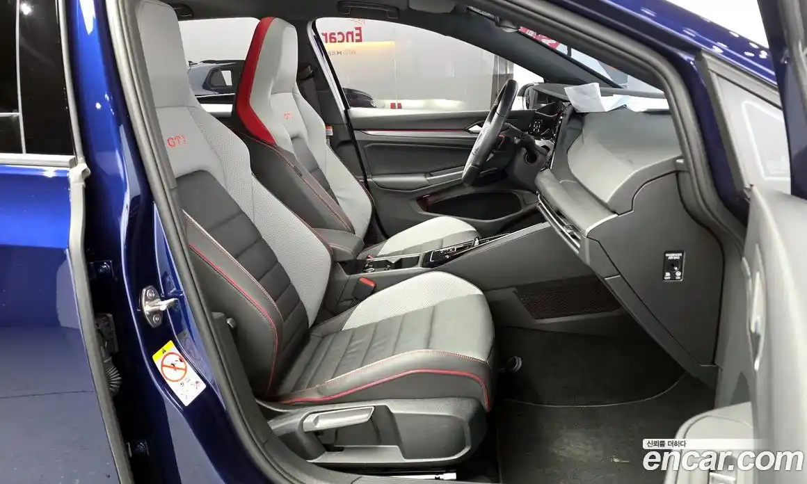 Volkswagen Golf 2024 2.0 Автомат в Москве № 547227, фото 11