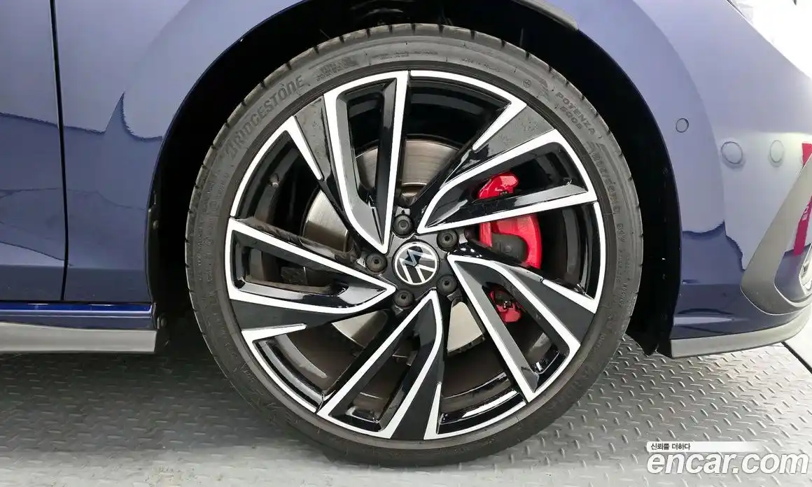 Volkswagen Golf 2024 2.0 Автомат в Москве № 547227, фото 5