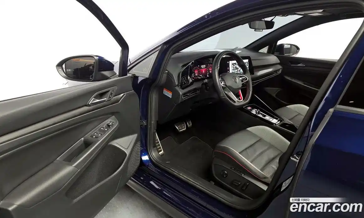 Volkswagen Golf 2024 2.0 Автомат в Москве № 547227, фото 10