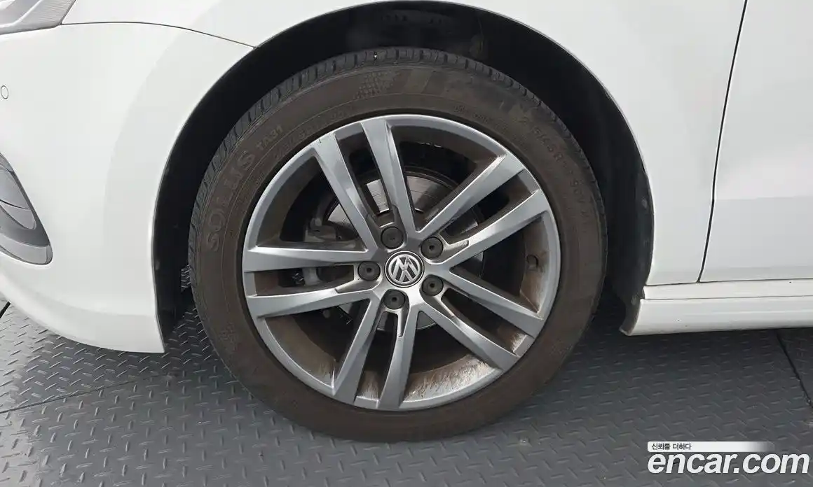 Volkswagen Polo 2015 1.4 Автомат в Москве № 547417, фото 5