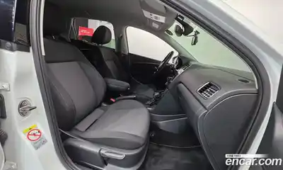 Volkswagen Polo 2015 1.4 Автомат в Москве № 547417, миниатюра 10