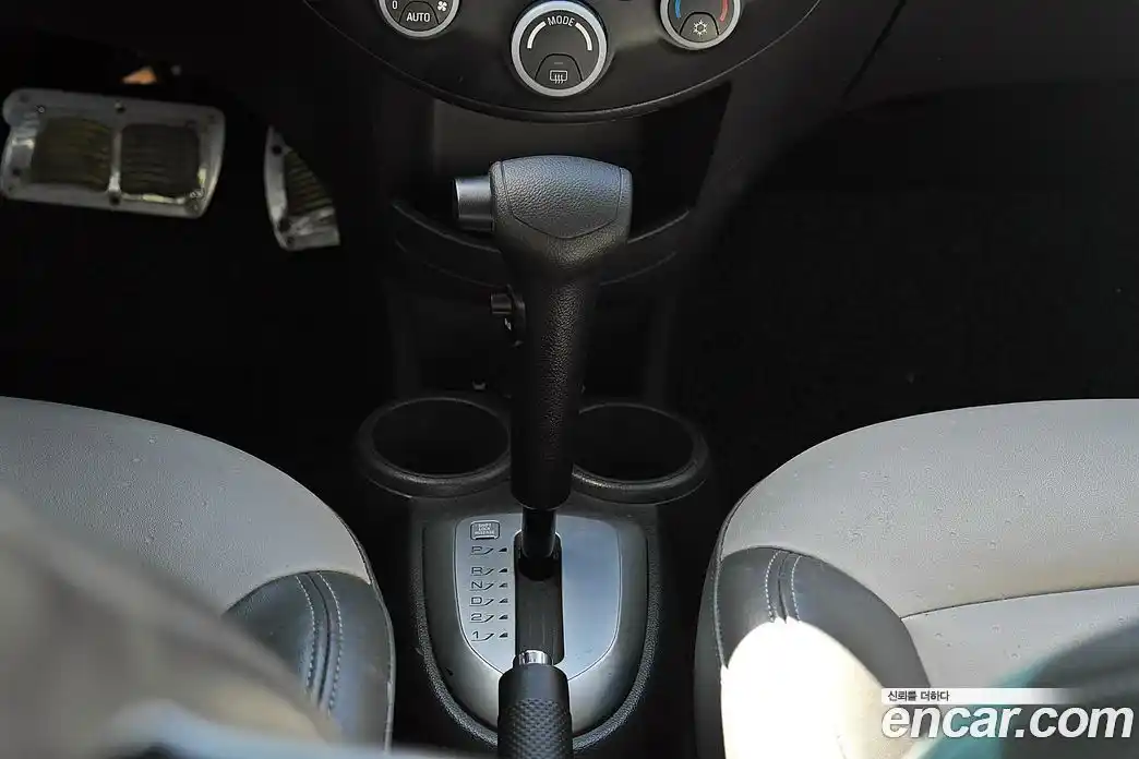 Chevrolet Spark 2012 1.0 Автомат в Москве № 81548, фото 12