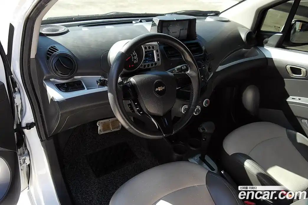 Chevrolet Spark 2012 1.0 Автомат в Москве № 81548, фото 15