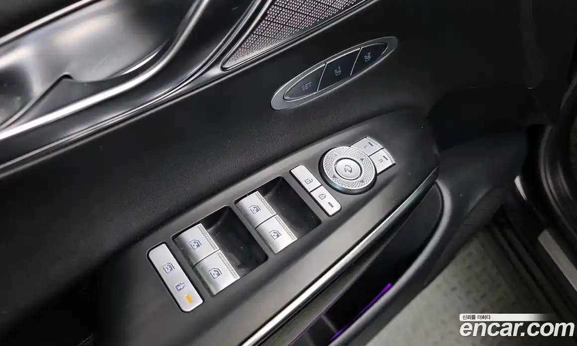 Genesis GV70 2021 2.5 Автомат в Москве № 81850, фото 12