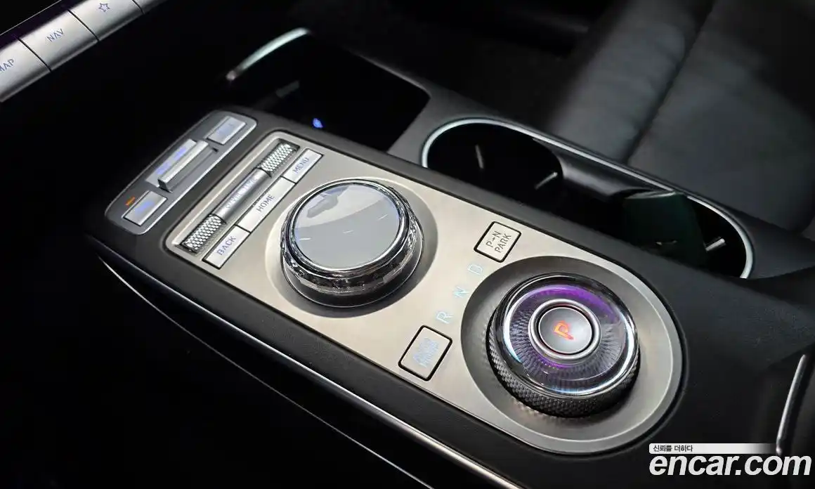 Genesis GV70 2021 2.5 Автомат в Москве № 81850, фото 14