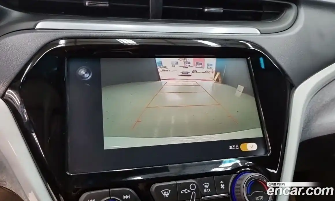 Chevrolet Bolt EV 2019 1.0 Автомат в Москве № 90470, фото 11