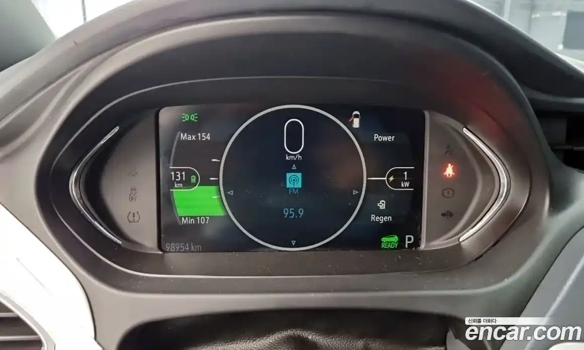Chevrolet Bolt EV 2019 1.0 Автомат в Москве № 90470, фото 17