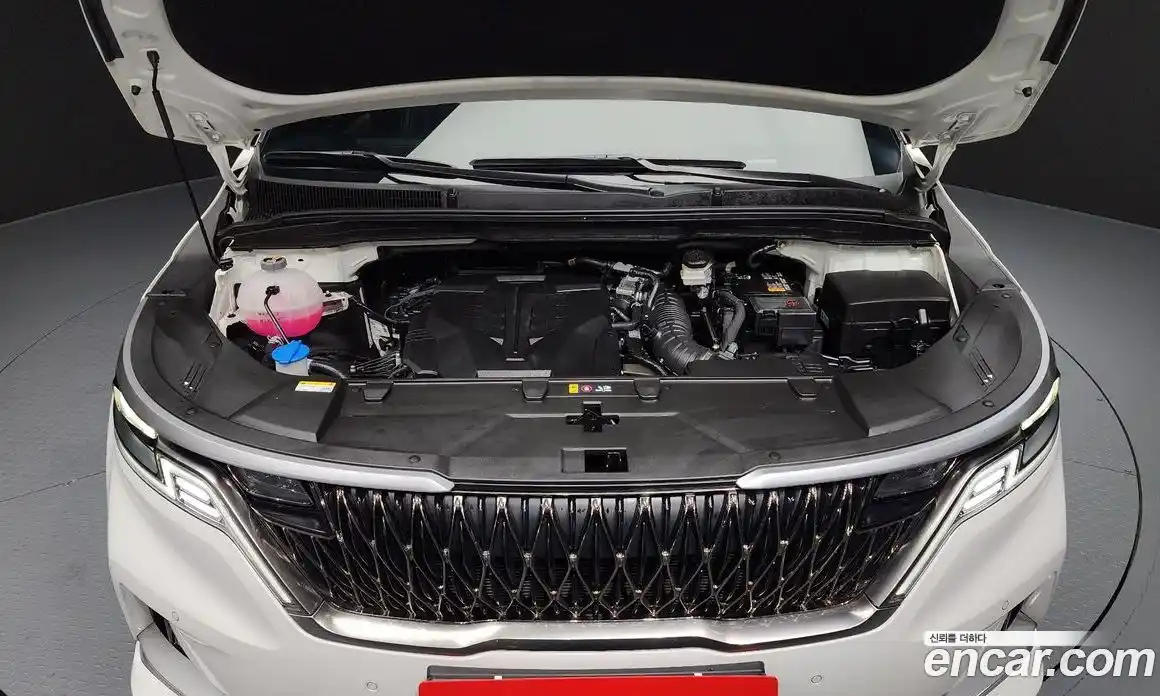 Kia Canival 2023 3.5 Автомат в Москве № 103176, фото 17