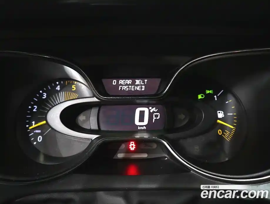 Renault QM3 2015 1.5 Автомат в Москве № 106162, фото 7