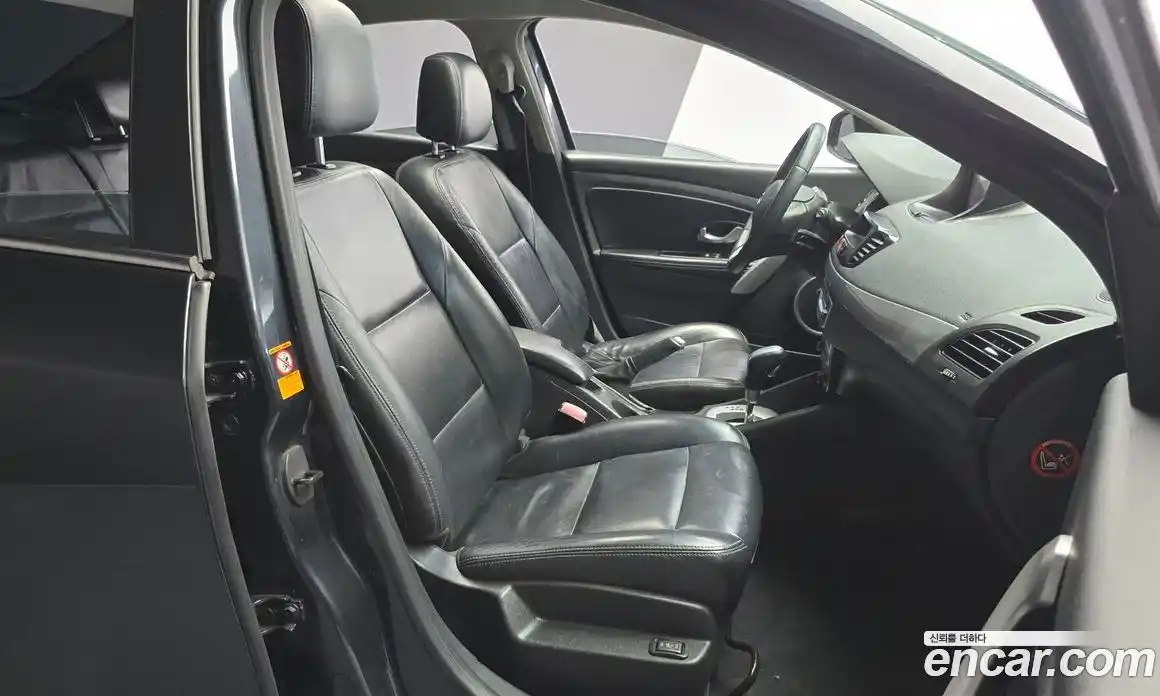 Renault SM3 2012 1.6 Автомат в Москве № 106332, фото 4