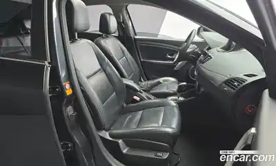 Renault SM3 2012 1.6 Автомат в Москве № 106332, миниатюра 4