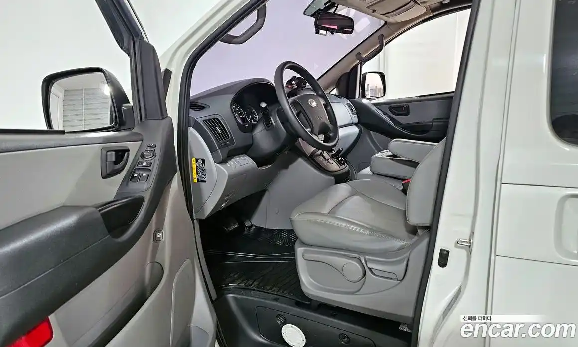 Hyundai Starex 2019 2.5 Автомат в Москве № 112945, фото 12